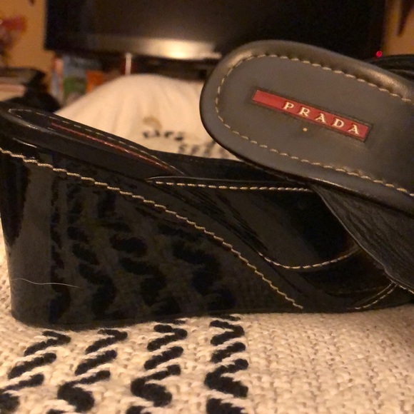 Authentic Prada sandals. - Picture 3 of 7